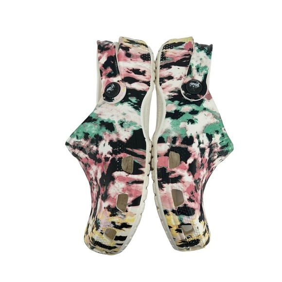 Crocs Tie Dye Mania Slip On Shoes Size 5 Women (3 Men) - Picture 6 of 8